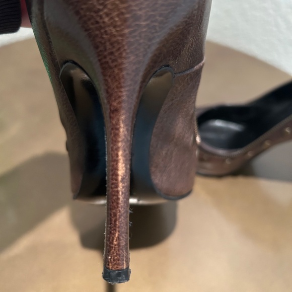 Vintage Gianni Versace Brown Metallic Leather Studded Pump